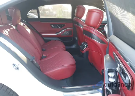 2023 Mercedes-Benz S 580 4Matic z USA, uszkodzony, nr VIN W1K6G7GB4PA199554